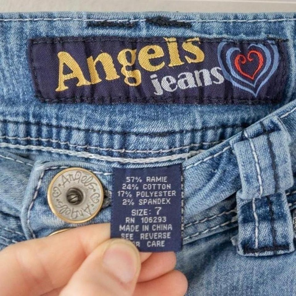 Y2K Denim Capris Cuffed Blue Jean Capris with ripped knee from Angels Jeans - Picture 7 of 8